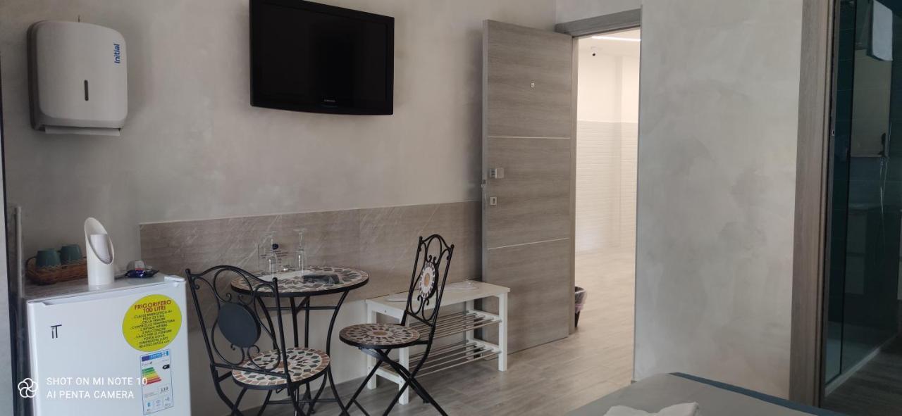 B & B Le Gemelline Salerno Luaran gambar