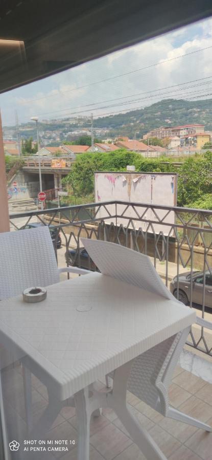 B & B Le Gemelline Salerno Luaran gambar