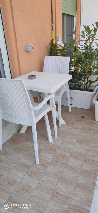 B & B Le Gemelline Salerno Luaran gambar