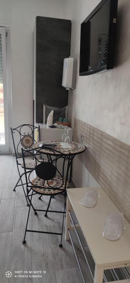 B & B Le Gemelline Salerno Luaran gambar