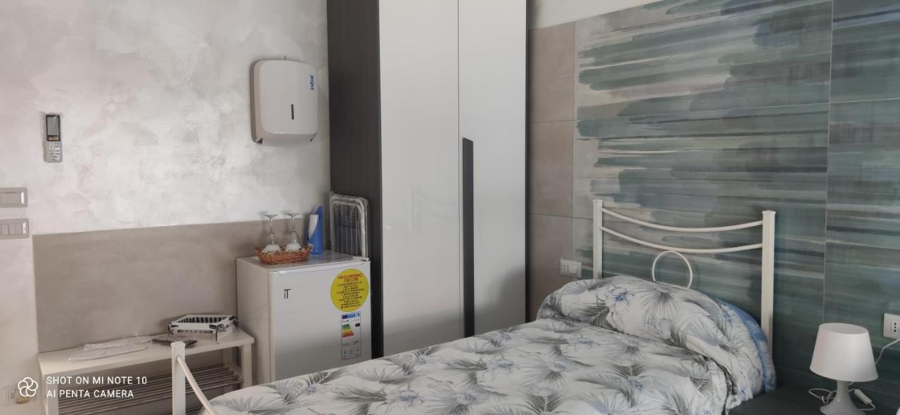 B & B Le Gemelline Salerno Luaran gambar