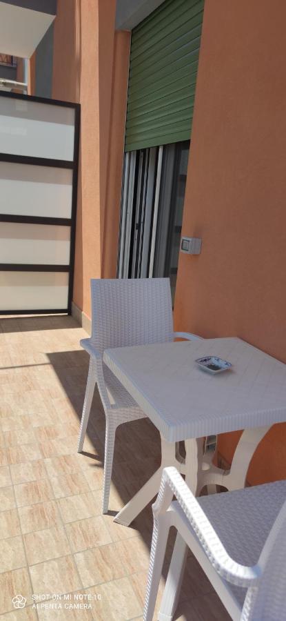B & B Le Gemelline Salerno Luaran gambar