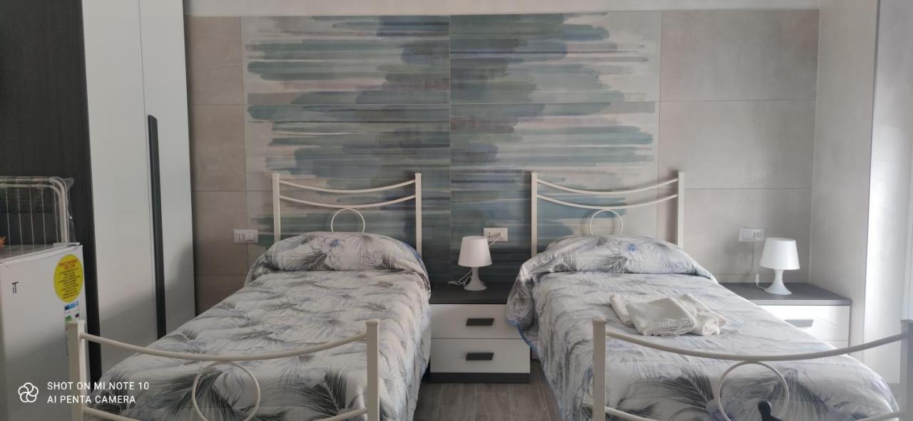 B & B Le Gemelline Salerno Luaran gambar